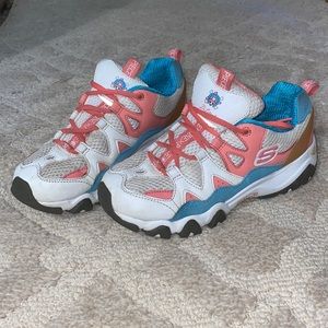 Skechers D’Lites One Piece Shoes